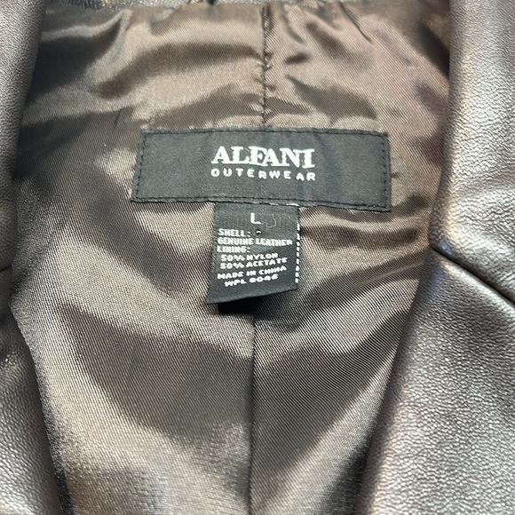 Alfani Women’s Leather Jacket Size L                3/4 Sleeves - Picture 2 of 11